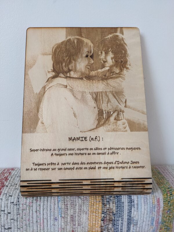 Cadre photo personnalisé gravé en bois – Image 6